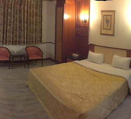 Changsing Business Motel Đài Nam Ngoại thất bức ảnh