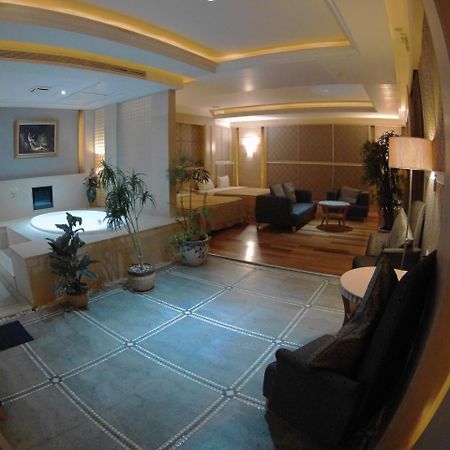 Changsing Business Motel Đài Nam Ngoại thất bức ảnh