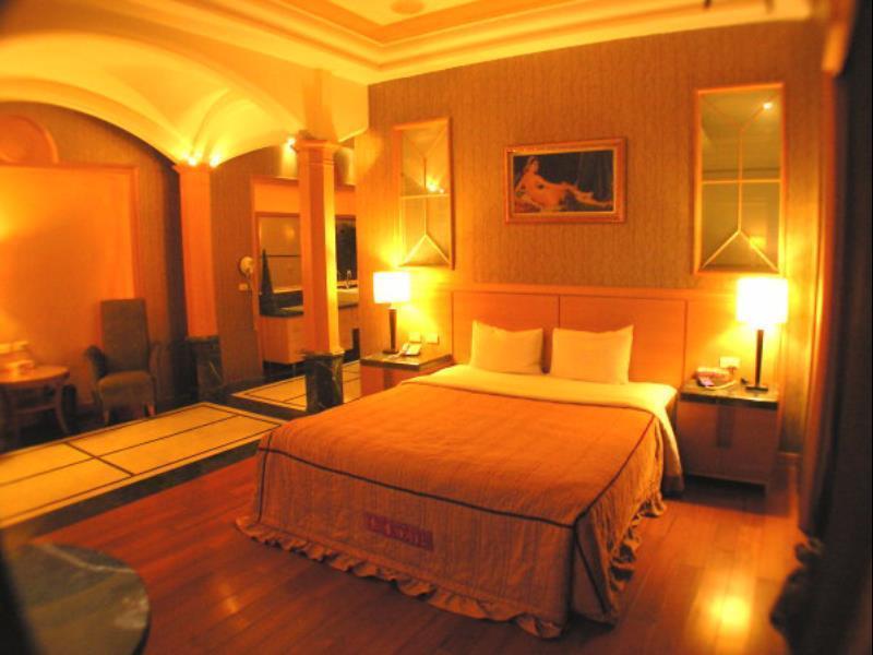 Changsing Business Motel Đài Nam Ngoại thất bức ảnh