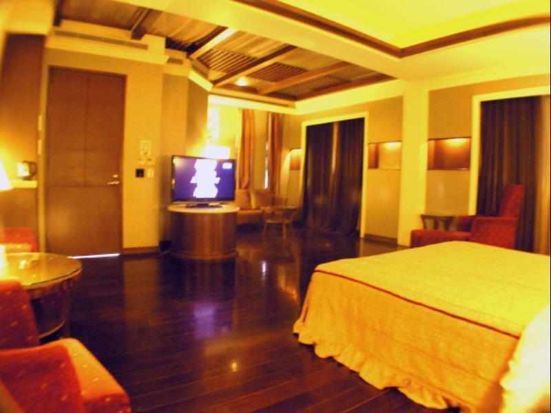 Changsing Business Motel Đài Nam Ngoại thất bức ảnh