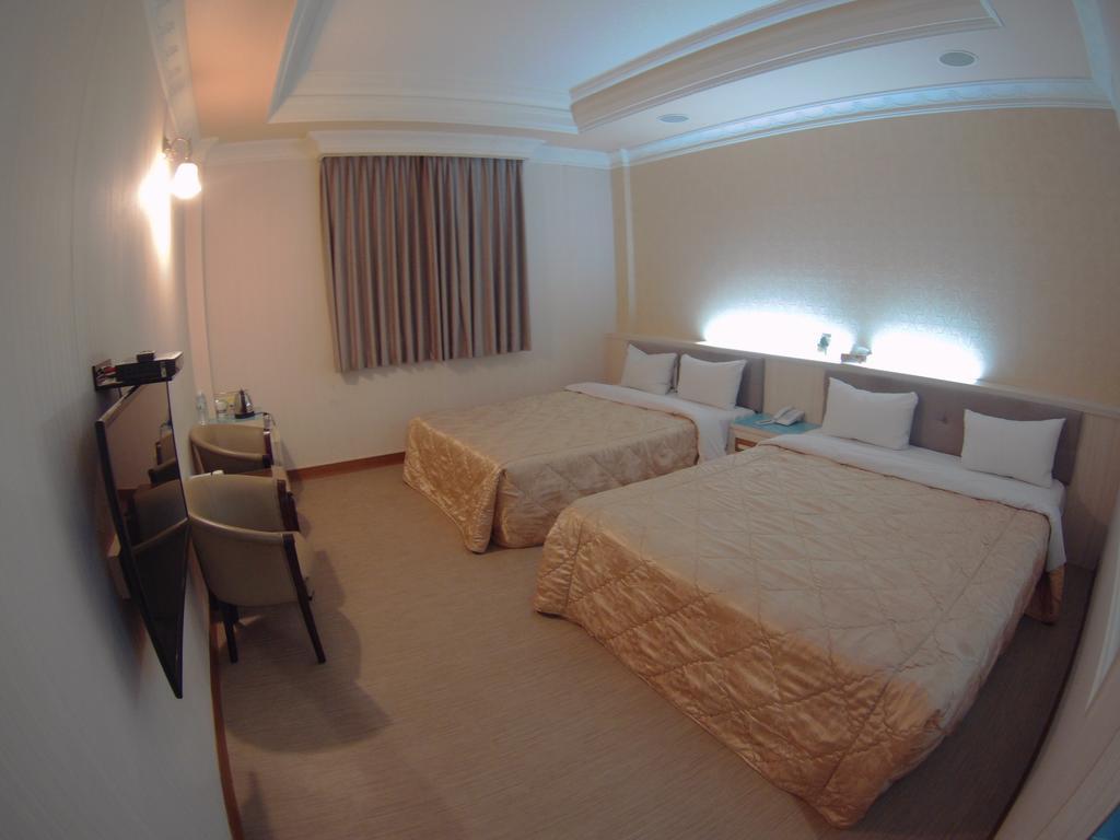 Changsing Business Motel Đài Nam Ngoại thất bức ảnh