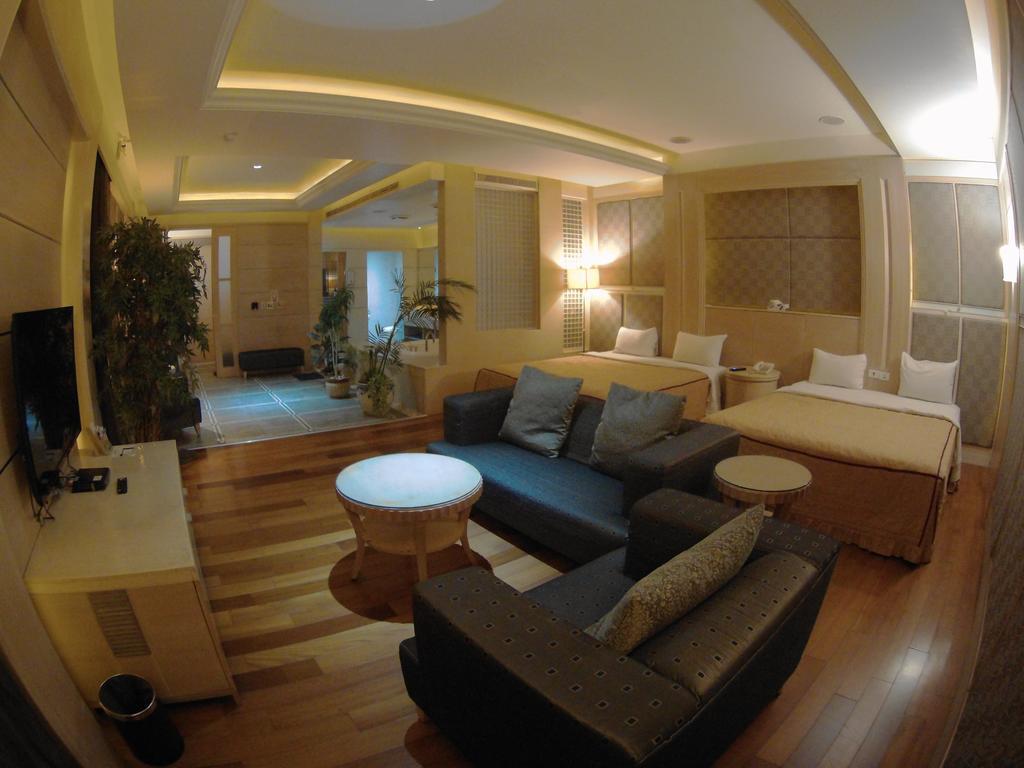 Changsing Business Motel Đài Nam Ngoại thất bức ảnh