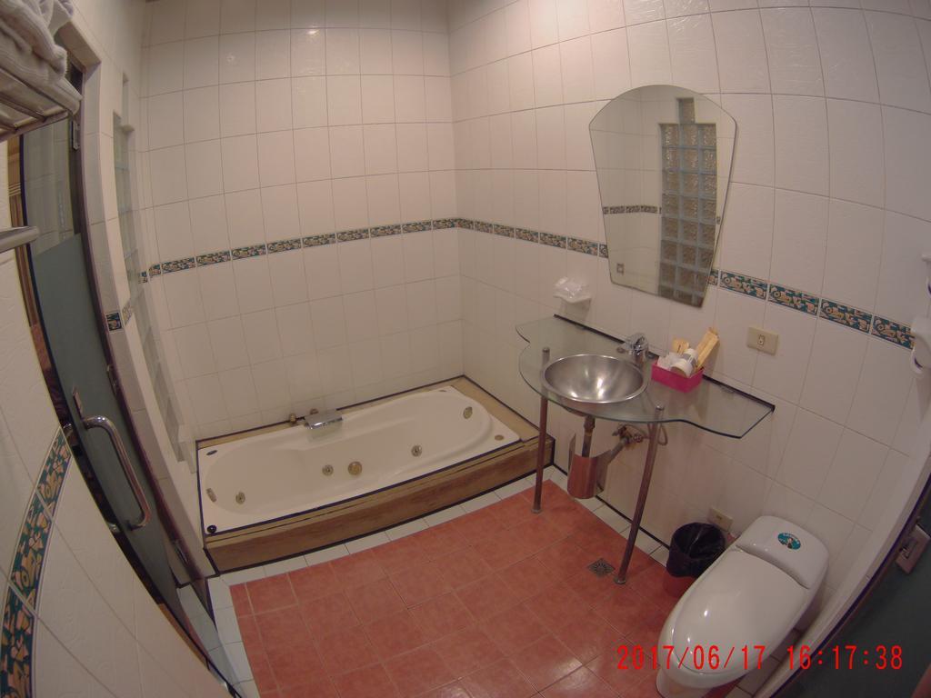 Changsing Business Motel Đài Nam Ngoại thất bức ảnh