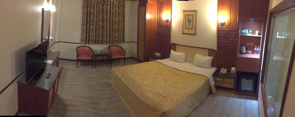 Changsing Business Motel Đài Nam Ngoại thất bức ảnh