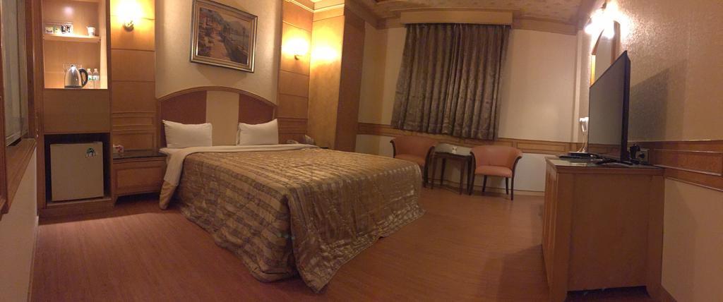 Changsing Business Motel Đài Nam Ngoại thất bức ảnh