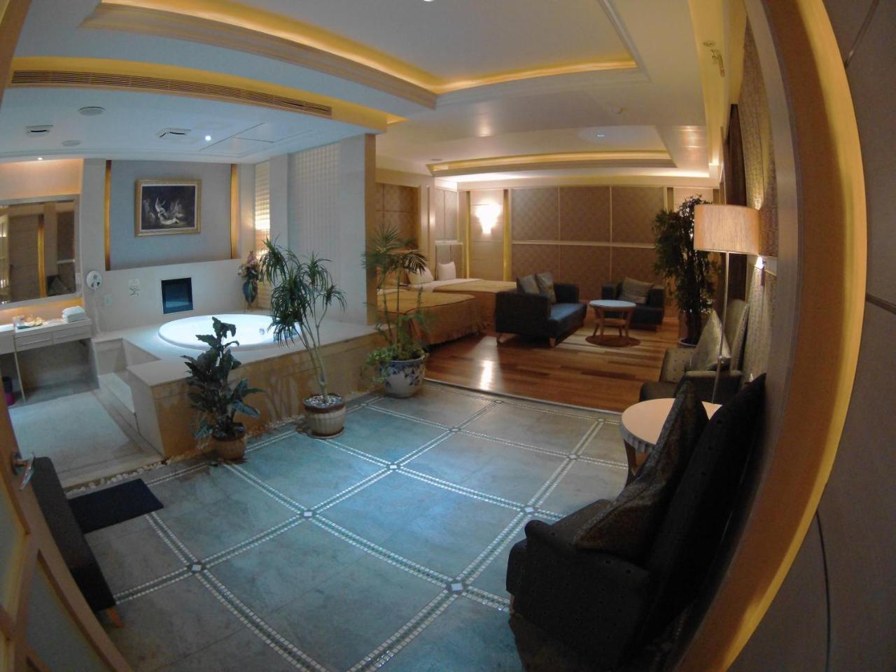Changsing Business Motel Đài Nam Ngoại thất bức ảnh